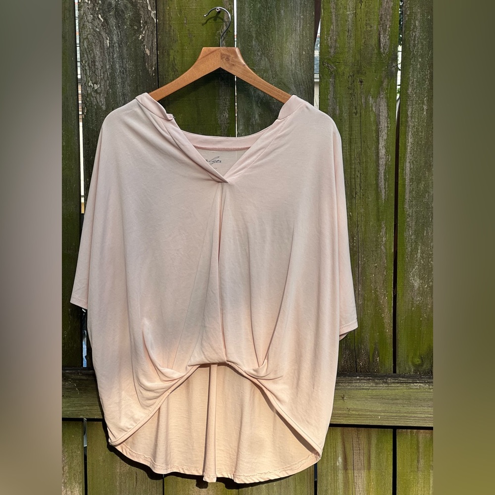 Over sized blouse in blush size small